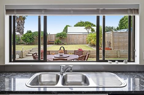Photo of property in 21 Pine Harbour Parade, Beachlands, Auckland, 2018
