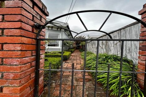 Photo of property in 136 Richmond Street, Petone, Lower Hutt, 5012