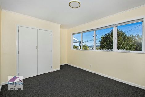 Photo of property in 42 Memorial Drive, Parahaki, Whangarei, 0112