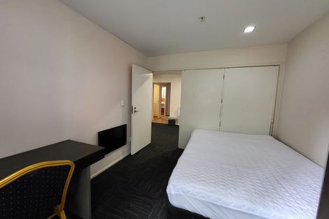 Photo of property in Empire Apartments, 1325/21 Whitaker Place, Grafton, Auckland, 1010