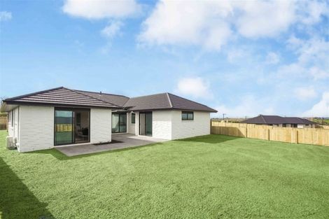 Photo of property in 6 Kapua Crescent, Rototuna North, Hamilton, 3210