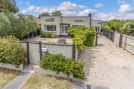 Photo of property in 1/89 Aorangi Road, Bryndwr, Christchurch, 8053