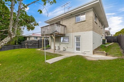 Photo of property in 2/12 Jenelin Road, Glendene, Auckland, 0602