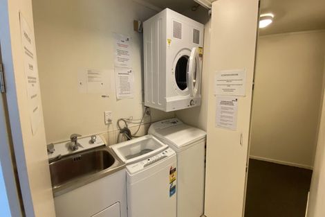 Photo of property in 8d Schnapper Rock Road, Schnapper Rock, Auckland, 0632