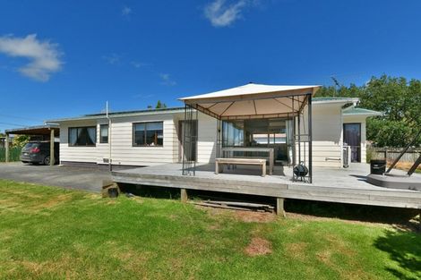 Photo of property in 2/117 Parkhurst Road, Parakai, 0830
