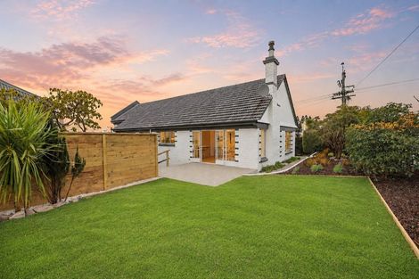 Photo of property in 48 Drivers Road, Maori Hill, Dunedin, 9010