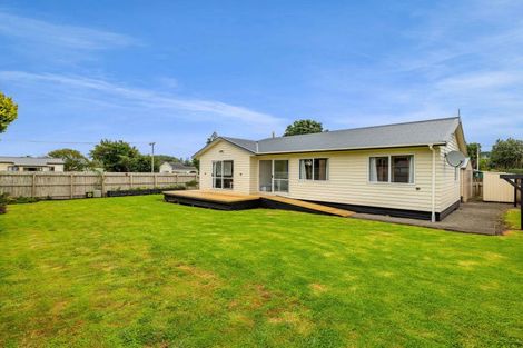 Photo of property in 75 Tauhuri Street, Manaia, 4612