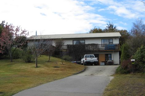 Photo of property in 18 Aeolus Place, Wanaka, 9305