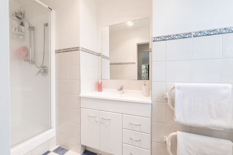 Photo of property in 31a Konini Road, Titirangi, Auckland, 0604