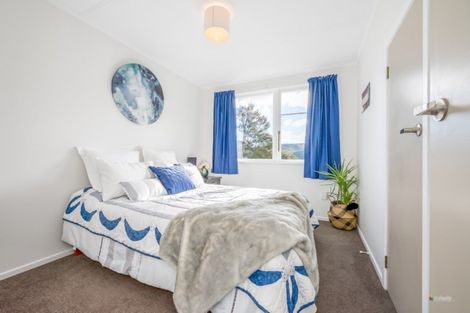 Photo of property in 16 John Street, Stokes Valley, Lower Hutt, 5019