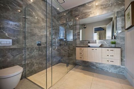 Photo of property in 31 Hackett Road, Jacks Point, Queenstown, 9371