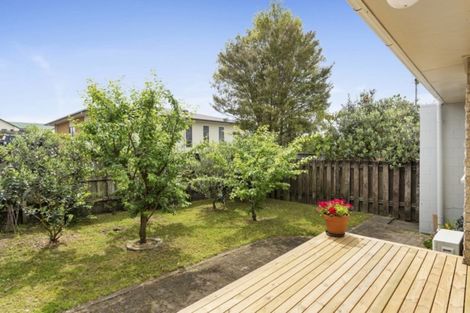 Photo of property in 2/23 Robins Road, Judea, Tauranga, 3110