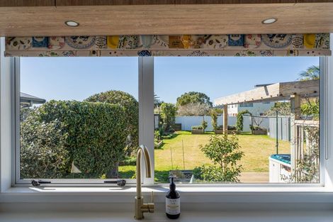 Photo of property in 117 Robinson Road, Whitianga, 3510