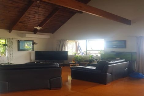 Photo of property in 22 Tindalls Bay Road, Tindalls Beach, Whangaparaoa, 0930