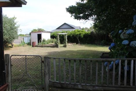 Photo of property in 127 Guy Street, Dannevirke, 4930