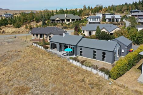 Photo of property in 9 Dwyer Place, Lake Tekapo, 7999