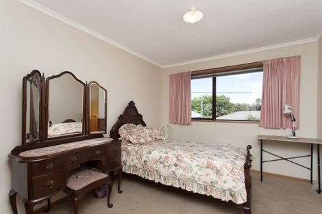 Photo of property in 10 Corfe Street, Ilam, Christchurch, 8041