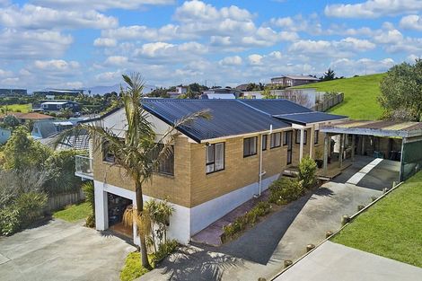 Photo of property in 58 Stratford Drive, Cable Bay, 0420
