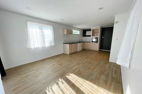 Photo of property in 1/10 Walter Street, Hauraki, Auckland, 0622