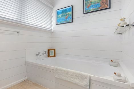 Photo of property in 9 Leeton Drive, Waipukurau, 4200