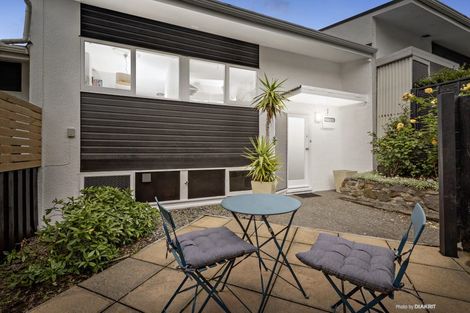 Photo of property in 97b Warwick Street, Wilton, Wellington, 6012