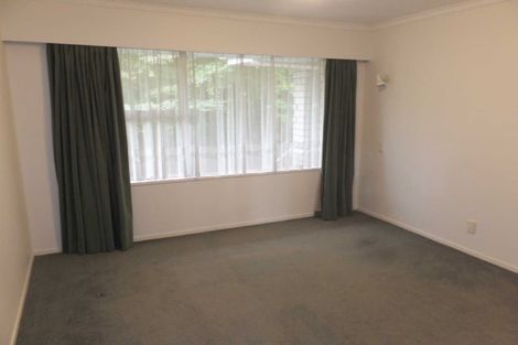Photo of property in 17 Highland Place, Avonhead, Christchurch, 8042