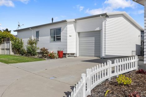 Photo of property in 11 Kamahi Crescent, Papamoa Beach, Papamoa, 3118