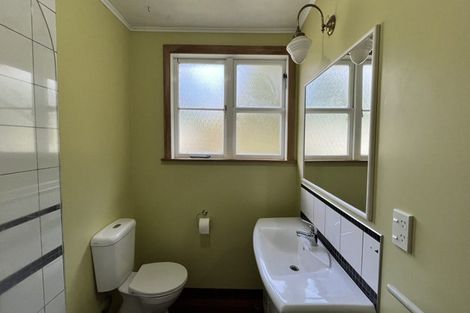 Photo of property in 18 Connolly Avenue, Mount Roskill, Auckland, 1041