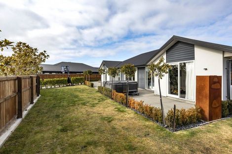 Photo of property in 70 Watkins Drive, Rangiora, 7400