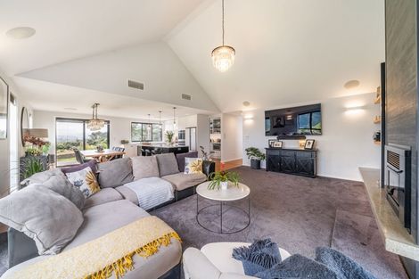 Photo of property in 49 Crest Road, Akatarawa, Upper Hutt, 5372