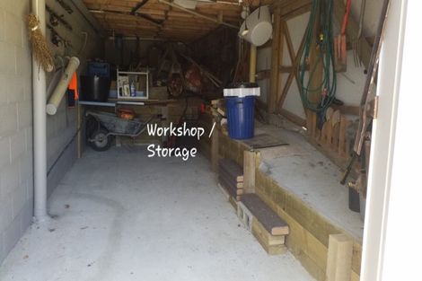 Photo of property in 4 Seaview Road, Cable Bay, 0420