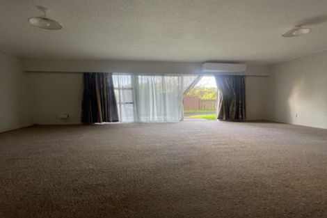 Photo of property in 5/43 Mcleod Road, Henderson, Auckland, 0612