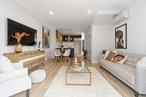 Photo of property in 8 Frank Gill Road, Hobsonville, Auckland, 0616