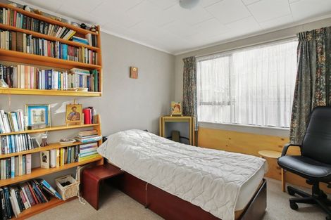 Photo of property in 29 Hennessy Street East, Foxton Beach, Foxton, 4815