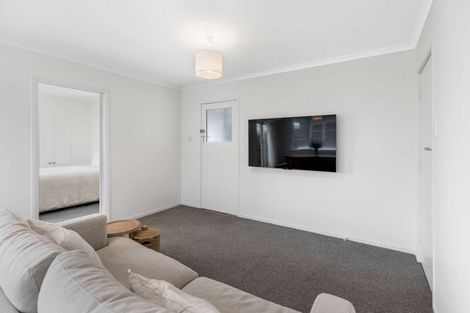 Photo of property in 37 Waterloo Crescent, Hokowhitu, Palmerston North, 4410