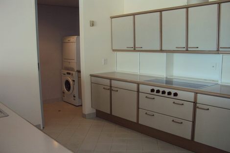 Photo of property in 346 Oriental Parade, Oriental Bay, Wellington, 6011