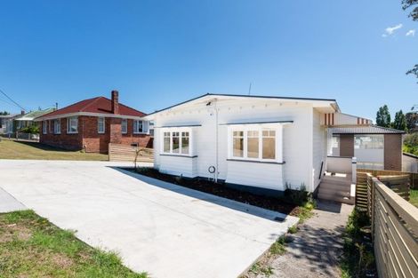 Photo of property in 30 Koromiko Street, New Lynn, Auckland, 0600