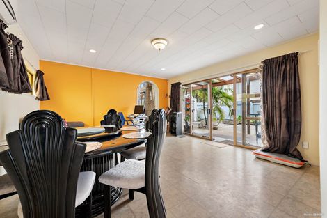 Photo of property in 74 Priestley Drive, Bucklands Beach, Auckland, 2014