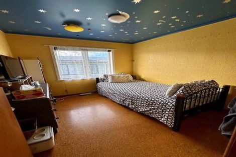 Photo of property in 10 Dundee Place, Blockhouse Bay, Auckland, 0600