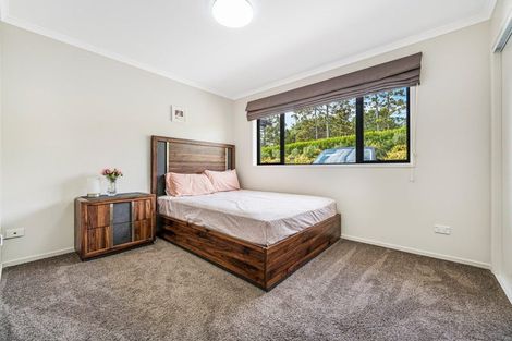Photo of property in 165b Oraha Road, Kumeu, 0892