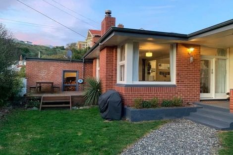 Photo of property in 2 Woodside Terrace, Andersons Bay, Dunedin, 9013