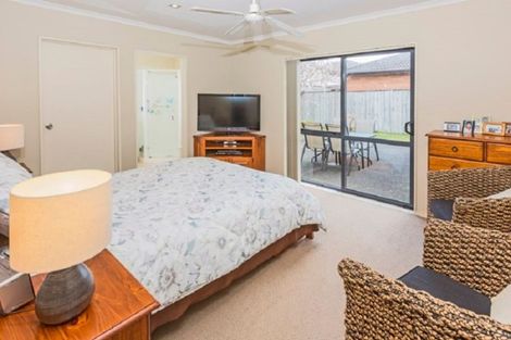 Photo of property in 10 Speyside Crescent, Flat Bush, Auckland, 2016