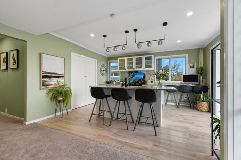 Photo of property in 3 Delamare Road, St Andrews, Hamilton, 3200