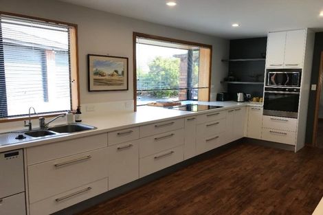 Photo of property in 4 Cedar Place, Amberley, 7410