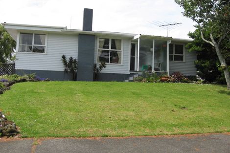 Photo of property in 16 Nicola Place, Mangere, Auckland, 2022