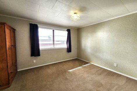 Photo of property in 39a Sturges Road, Henderson, Auckland, 0612
