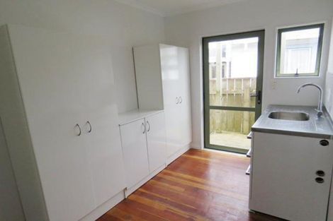 Photo of property in 53 Wallace Place, Westown, New Plymouth, 4310