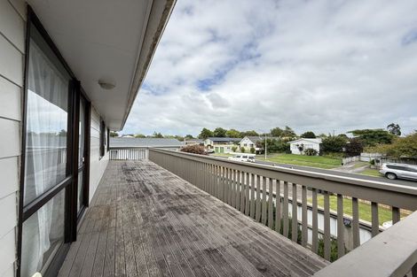 Photo of property in 18 Aratapu Street, Waitara, 4320