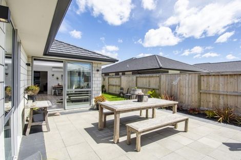 Photo of property in 41 Te Kio Crescent, Papamoa Beach, Papamoa, 3118