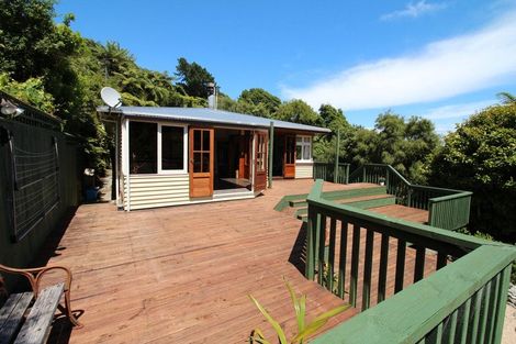 Photo of property in 15 Weenink Road, Karoro, Greymouth, 7805